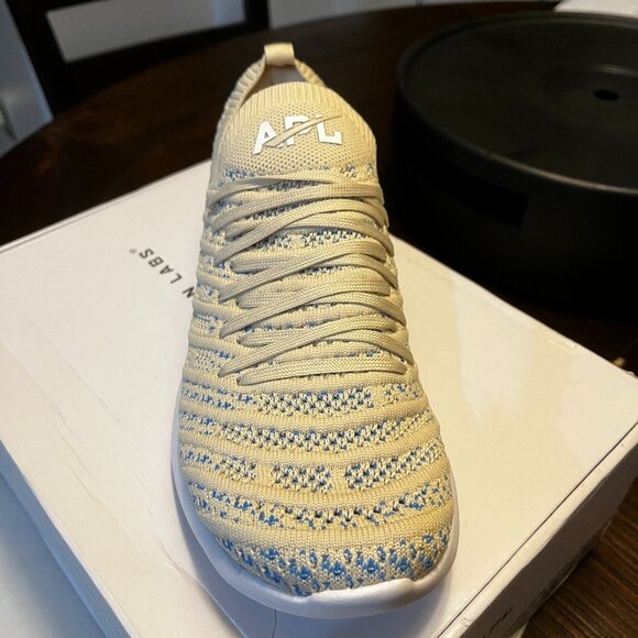 APL tennis shoes brand new in the box.  Womens techloom wave - Picture 1 of 2